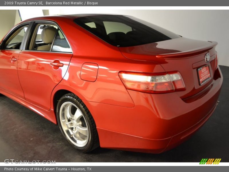 Barcelona Red Metallic / Bisque 2009 Toyota Camry SE
