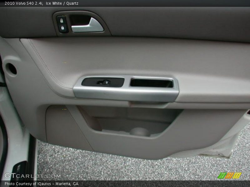 Ice White / Quartz 2010 Volvo S40 2.4i