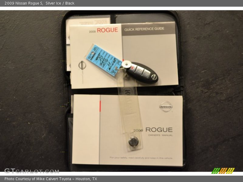 Silver Ice / Black 2009 Nissan Rogue S