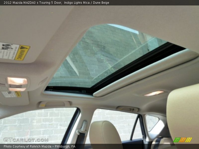 Sunroof of 2012 MAZDA3 s Touring 5 Door