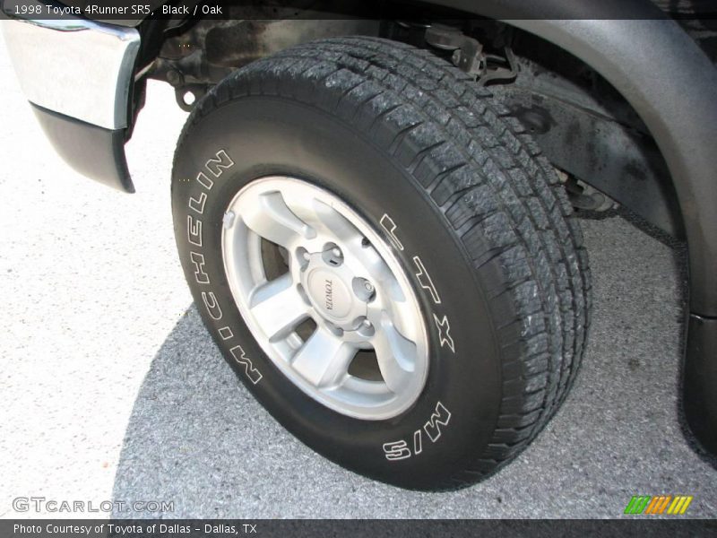 Black / Oak 1998 Toyota 4Runner SR5