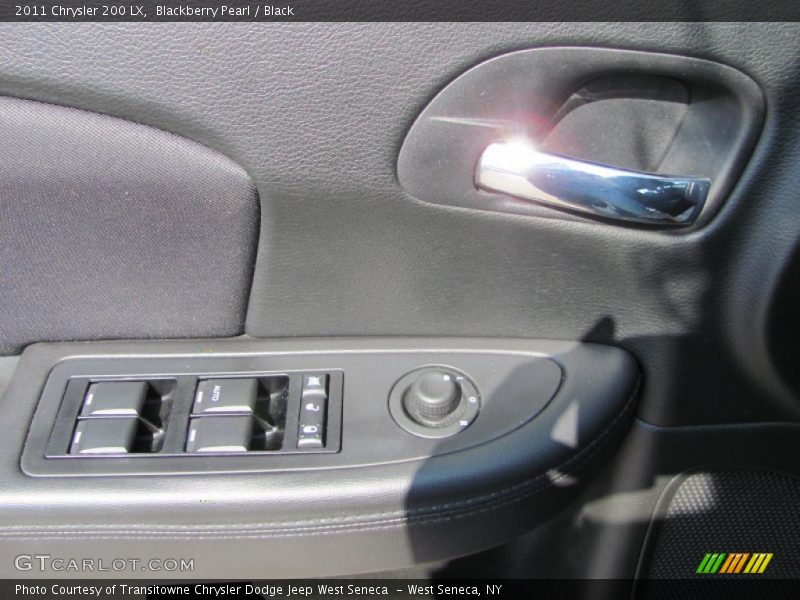 Blackberry Pearl / Black 2011 Chrysler 200 LX