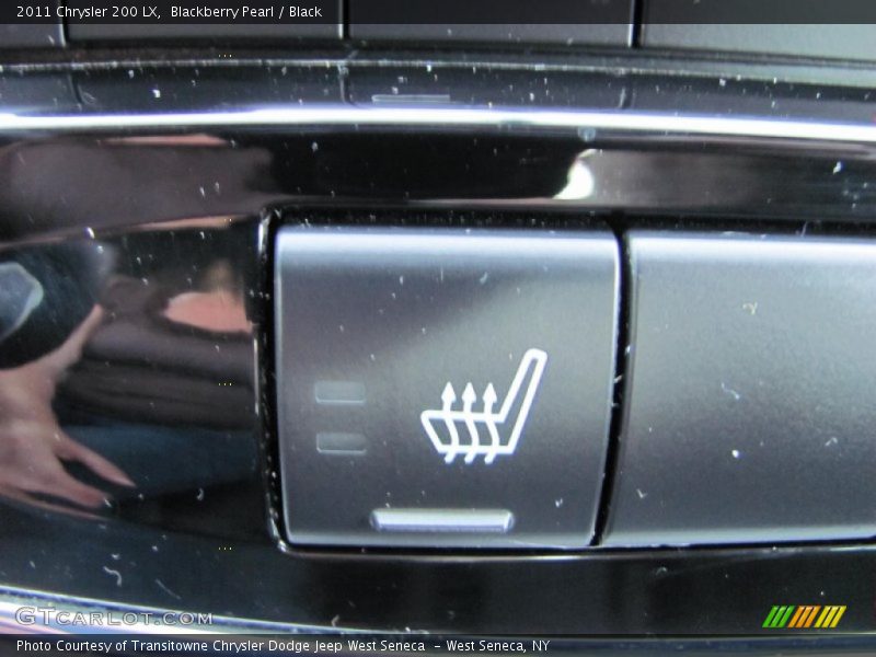 Blackberry Pearl / Black 2011 Chrysler 200 LX