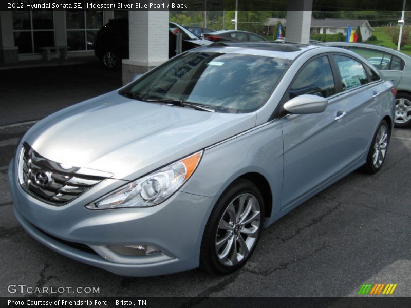 Front 3/4 View of 2012 Sonata SE
