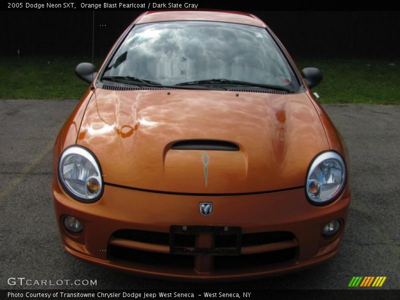 Orange Blast Pearlcoat / Dark Slate Gray 2005 Dodge Neon SXT
