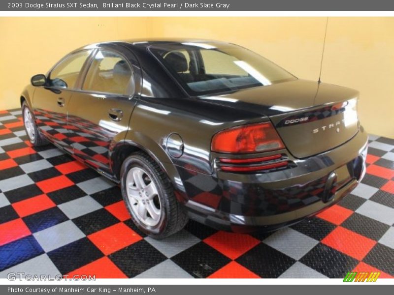 Brilliant Black Crystal Pearl / Dark Slate Gray 2003 Dodge Stratus SXT Sedan