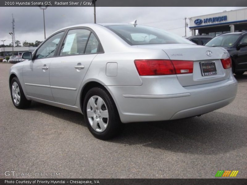 Radiant Silver / Gray 2010 Hyundai Sonata GLS