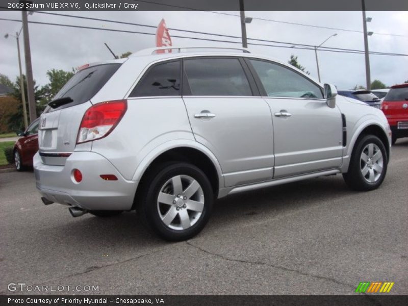 Quicksilver / Gray 2009 Saturn VUE XR V6