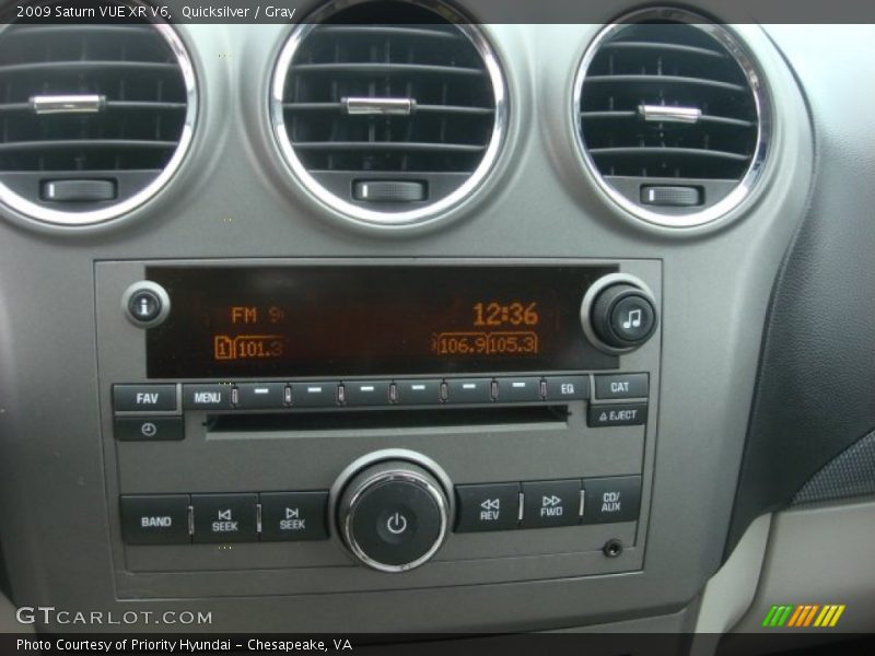Quicksilver / Gray 2009 Saturn VUE XR V6