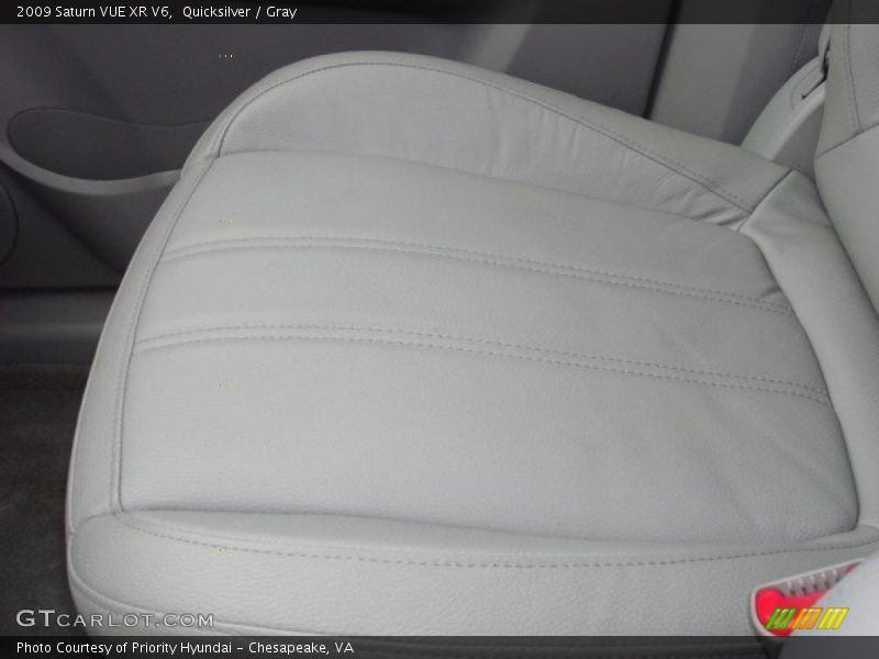 Quicksilver / Gray 2009 Saturn VUE XR V6