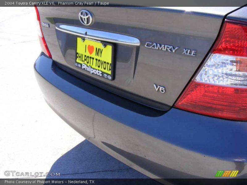 Phantom Gray Pearl / Taupe 2004 Toyota Camry XLE V6
