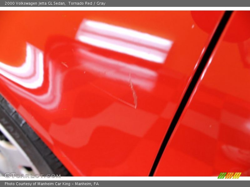 Tornado Red / Gray 2000 Volkswagen Jetta GL Sedan