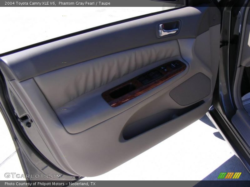 Phantom Gray Pearl / Taupe 2004 Toyota Camry XLE V6