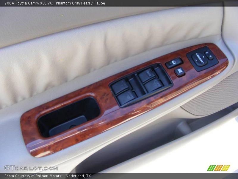 Phantom Gray Pearl / Taupe 2004 Toyota Camry XLE V6