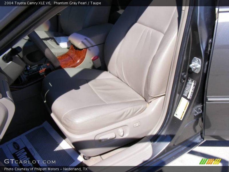 Phantom Gray Pearl / Taupe 2004 Toyota Camry XLE V6