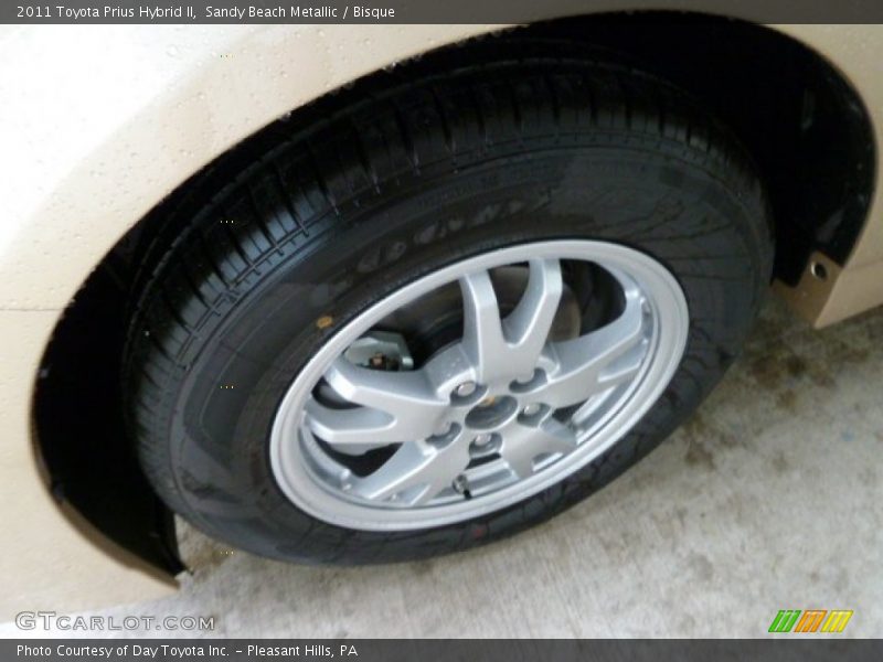 Sandy Beach Metallic / Bisque 2011 Toyota Prius Hybrid II