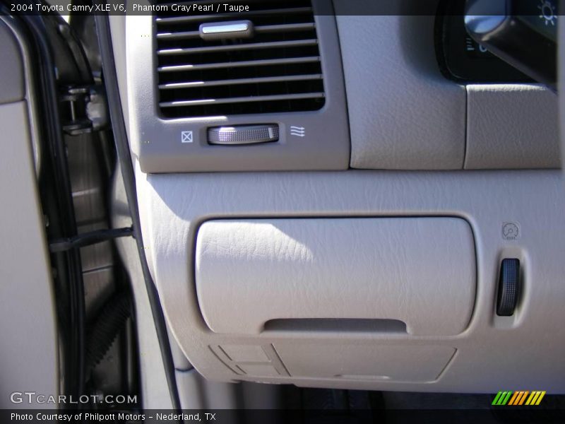 Phantom Gray Pearl / Taupe 2004 Toyota Camry XLE V6