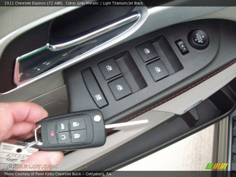 Cyber Gray Metallic / Light Titanium/Jet Black 2011 Chevrolet Equinox LTZ AWD