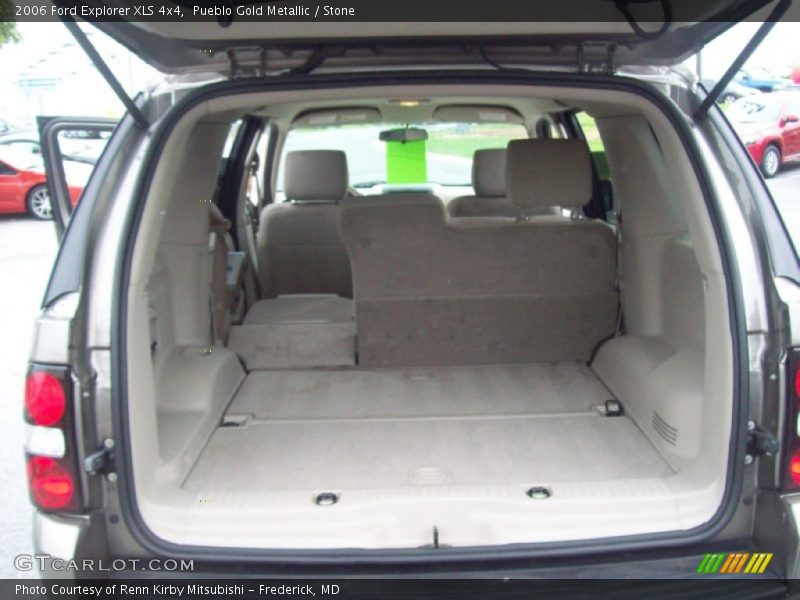 Pueblo Gold Metallic / Stone 2006 Ford Explorer XLS 4x4