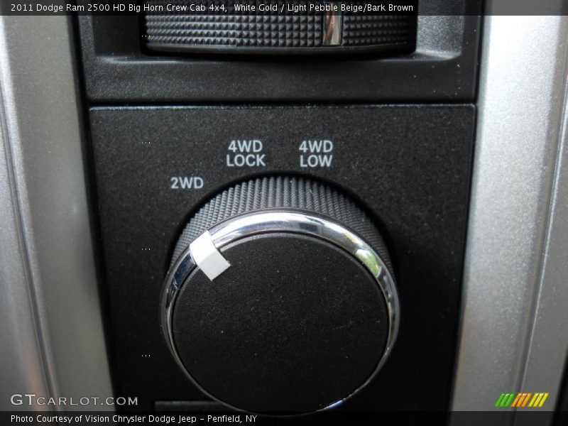 White Gold / Light Pebble Beige/Bark Brown 2011 Dodge Ram 2500 HD Big Horn Crew Cab 4x4