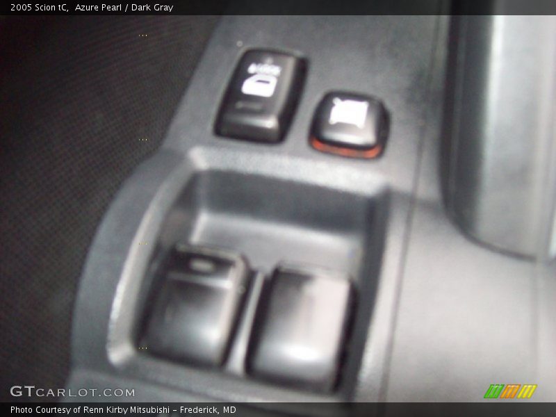Azure Pearl / Dark Gray 2005 Scion tC