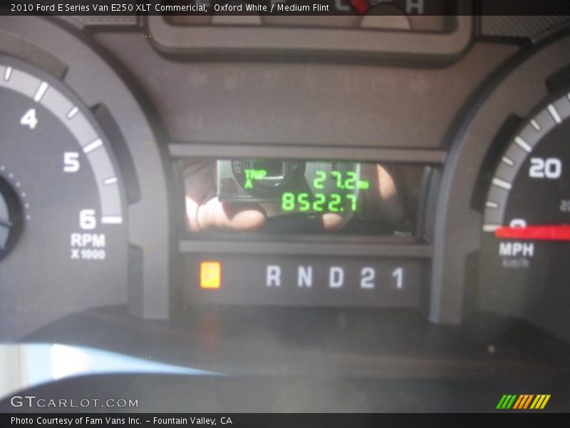 Oxford White / Medium Flint 2010 Ford E Series Van E250 XLT Commericial