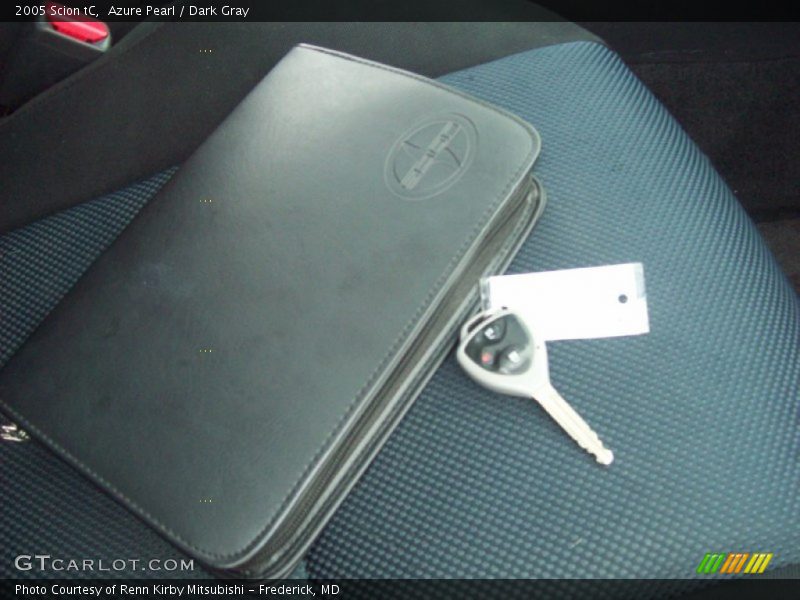Azure Pearl / Dark Gray 2005 Scion tC