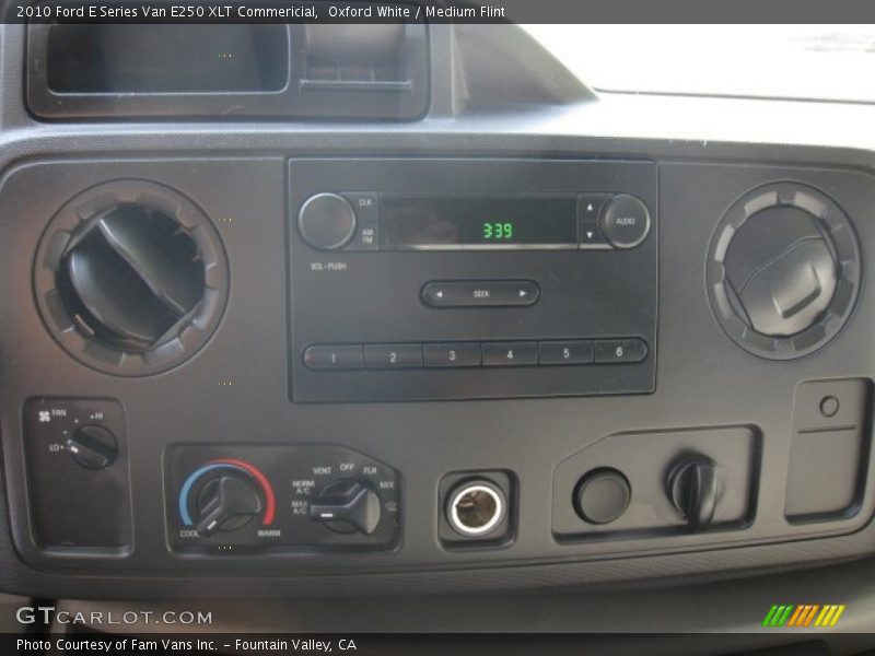 Oxford White / Medium Flint 2010 Ford E Series Van E250 XLT Commericial