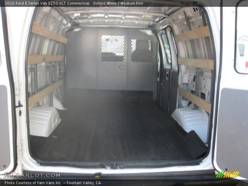 Oxford White / Medium Flint 2010 Ford E Series Van E250 XLT Commericial