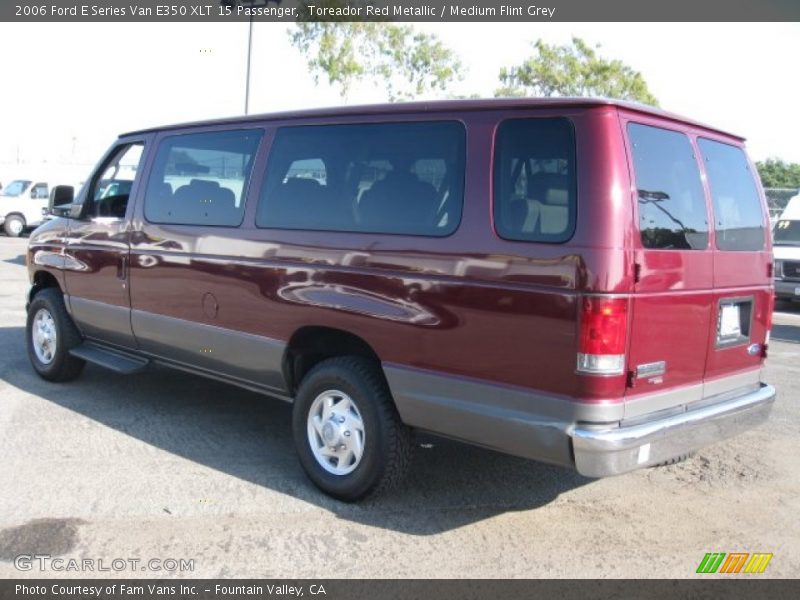 Toreador Red Metallic / Medium Flint Grey 2006 Ford E Series Van E350 XLT 15 Passenger