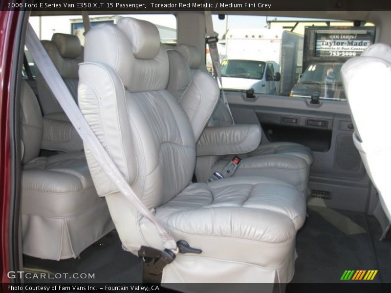 Toreador Red Metallic / Medium Flint Grey 2006 Ford E Series Van E350 XLT 15 Passenger