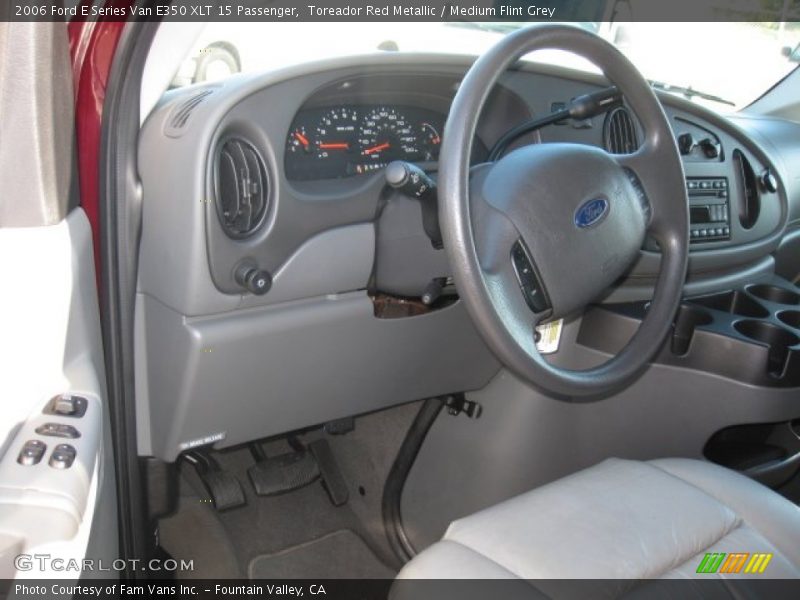 Toreador Red Metallic / Medium Flint Grey 2006 Ford E Series Van E350 XLT 15 Passenger