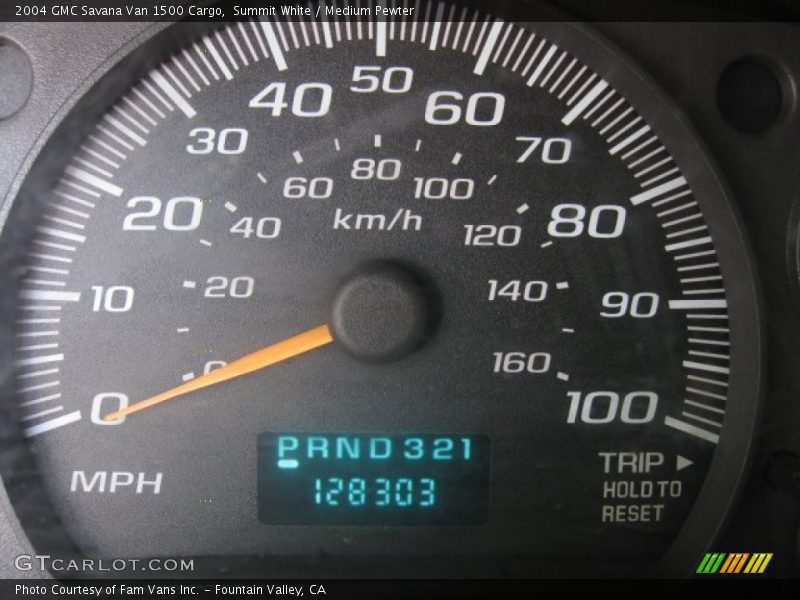 Summit White / Medium Pewter 2004 GMC Savana Van 1500 Cargo