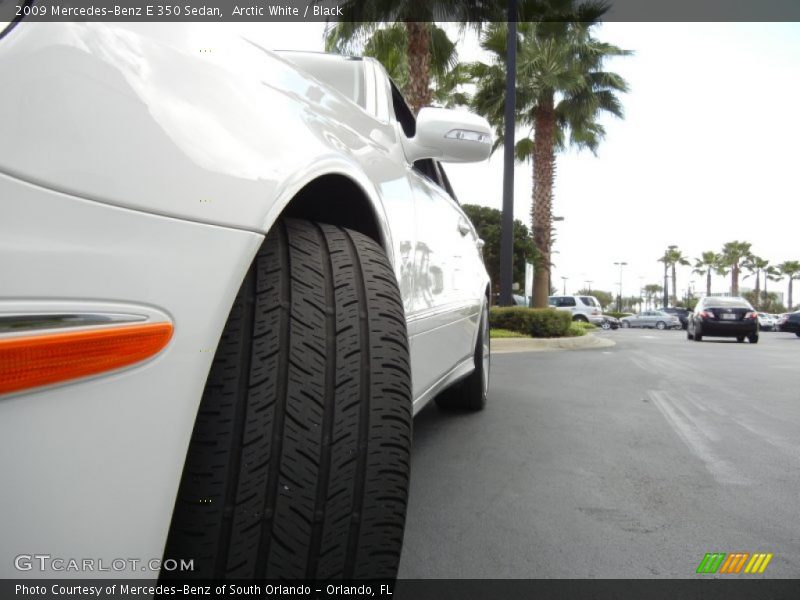 Arctic White / Black 2009 Mercedes-Benz E 350 Sedan