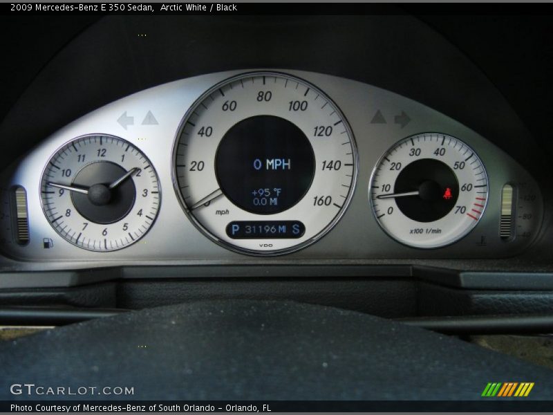 Arctic White / Black 2009 Mercedes-Benz E 350 Sedan