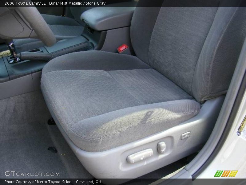 Lunar Mist Metallic / Stone Gray 2006 Toyota Camry LE