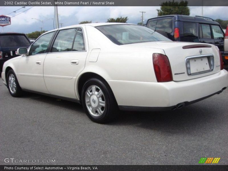 White Diamond Pearl / Neutral Shale 2002 Cadillac DeVille Sedan