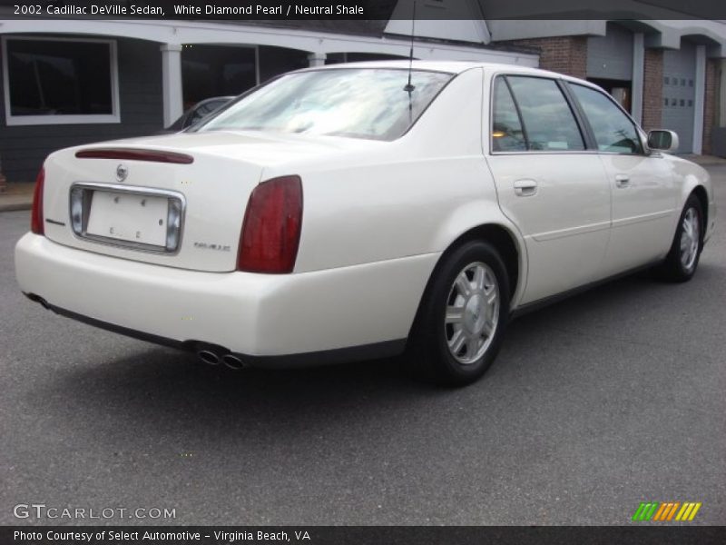 White Diamond Pearl / Neutral Shale 2002 Cadillac DeVille Sedan