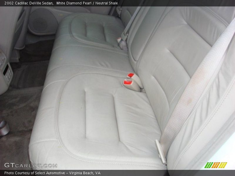 White Diamond Pearl / Neutral Shale 2002 Cadillac DeVille Sedan