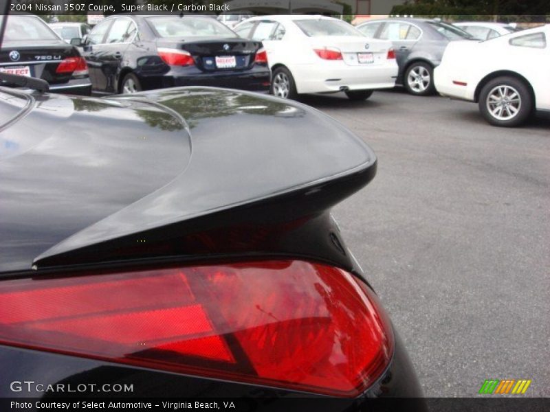 Super Black / Carbon Black 2004 Nissan 350Z Coupe