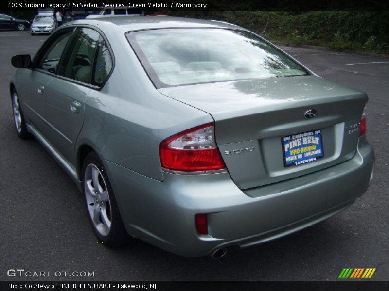 Seacrest Green Metallic / Warm Ivory 2009 Subaru Legacy 2.5i Sedan