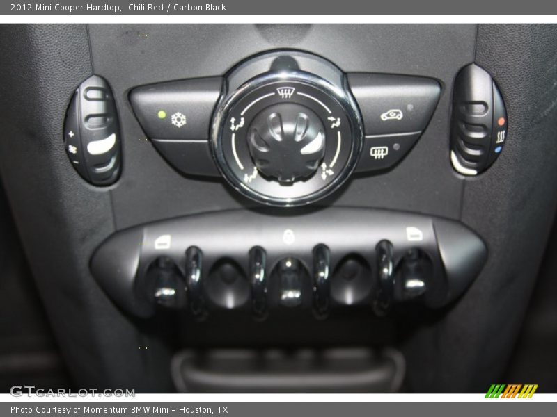 Controls of 2012 Cooper Hardtop