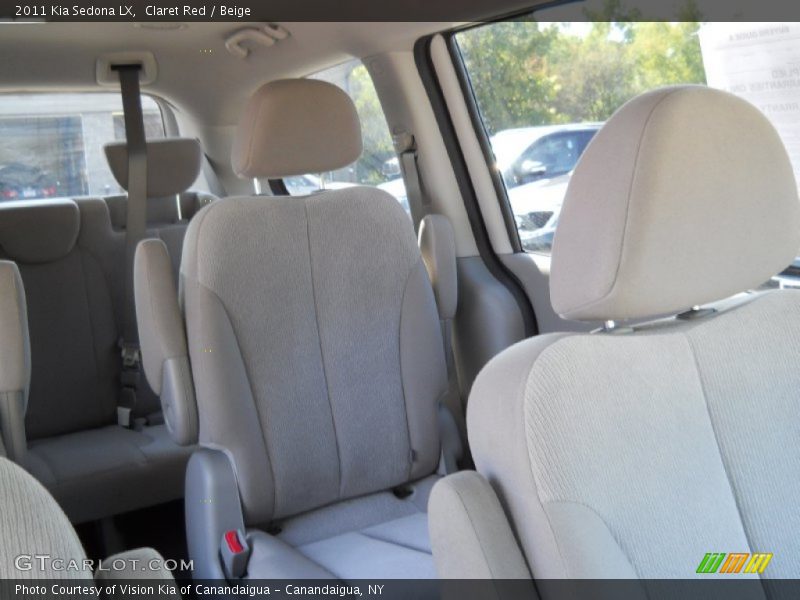 Claret Red / Beige 2011 Kia Sedona LX