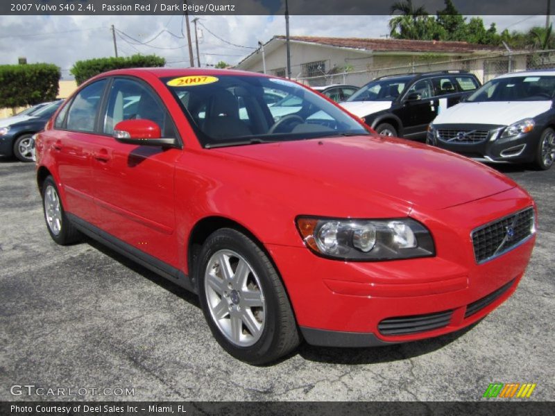 Passion Red / Dark Beige/Quartz 2007 Volvo S40 2.4i