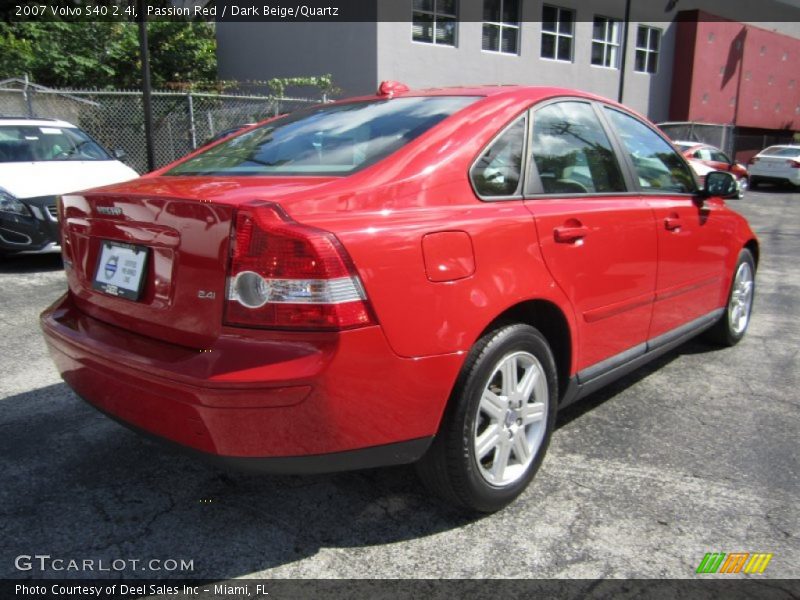Passion Red / Dark Beige/Quartz 2007 Volvo S40 2.4i