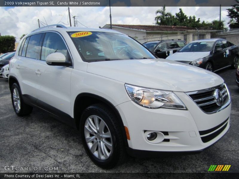 Candy White / Sandstone 2009 Volkswagen Tiguan SE