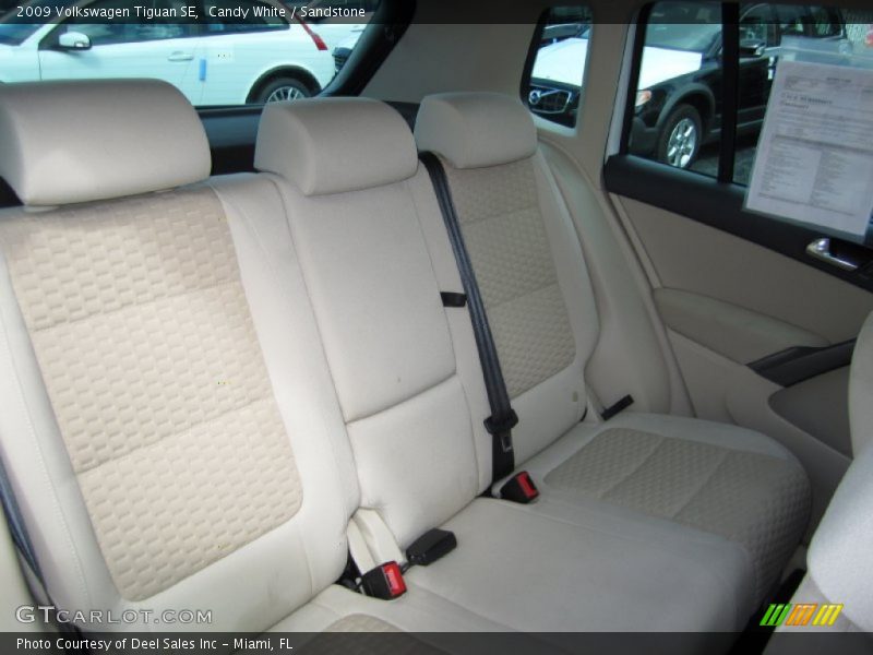 Candy White / Sandstone 2009 Volkswagen Tiguan SE