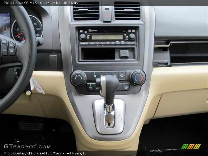 Controls of 2011 CR-V LX