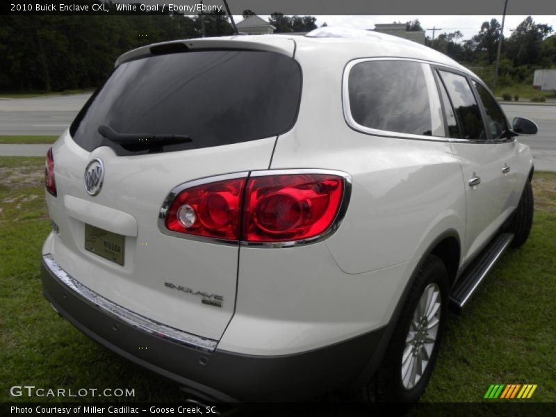 White Opal / Ebony/Ebony 2010 Buick Enclave CXL