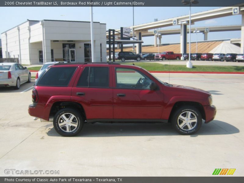 Bordeaux Red Metallic / Light Cashmere/Ebony 2006 Chevrolet TrailBlazer LS